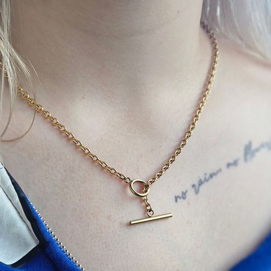 Filigrane Halskette mit T-Verschluss/PVD Gold beschichtet